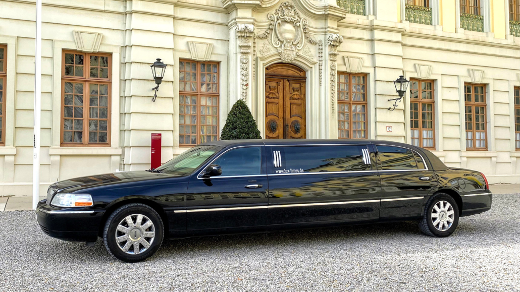 Shwarze Stretchlimousine für Hochzeit in Ludwigsburg und Stuttgart